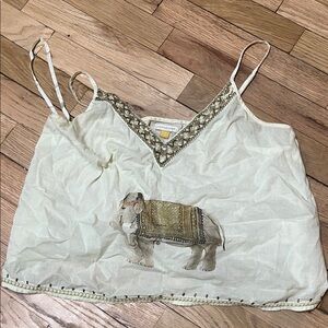 Leifsdottir Embroidered V-Neck Top